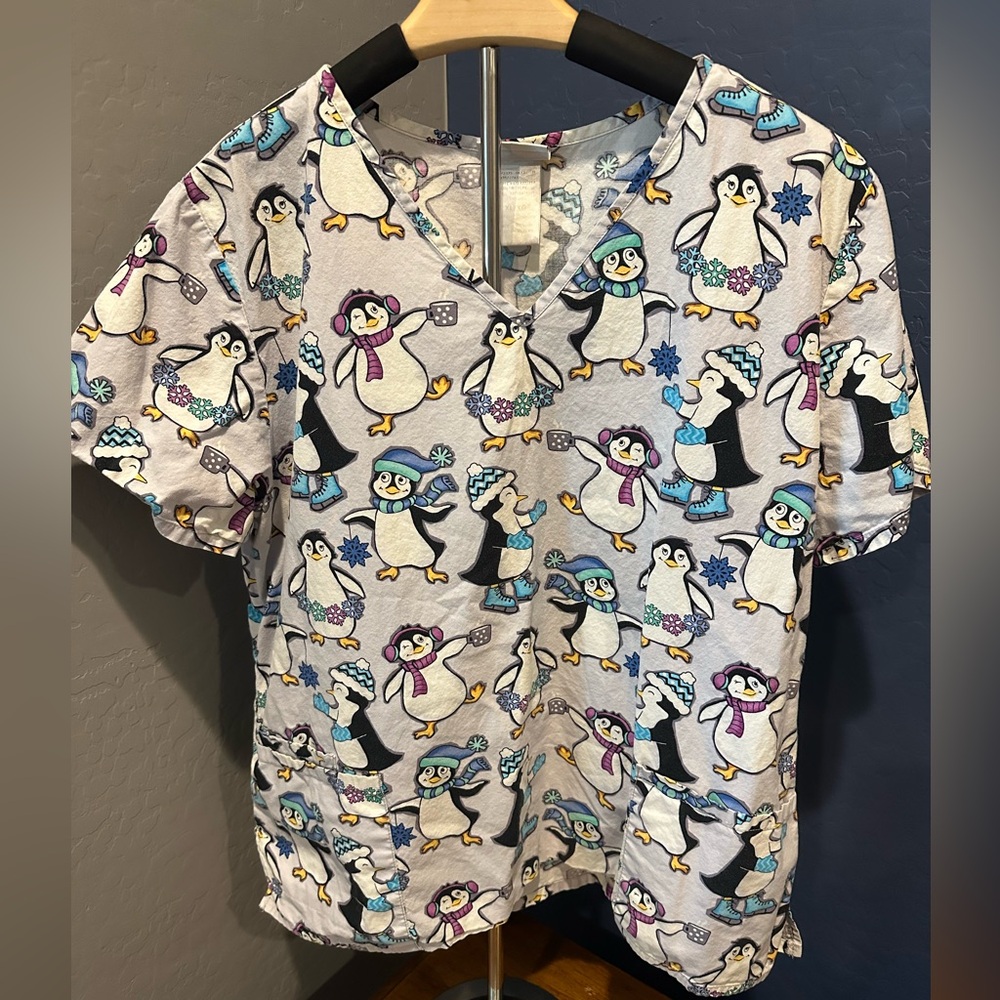 Penguin Print V-Neck Scrub Top